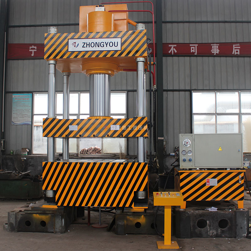 315噸灰斗車?yán)斐尚陀蛪簷C 315T金屬成型油壓機