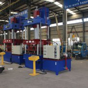 油壓機(jī)廠家告訴您選擇復(fù)合材料成型油壓機(jī)油箱要考慮什么？