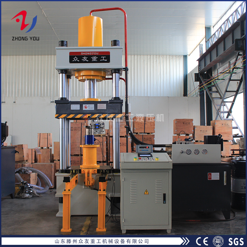 油壓機(jī)廠家告訴您油壓機(jī)加油前有哪些注意事項(xiàng)？