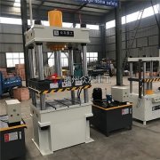 為什么四柱舔磚壓塊機(jī)操作會(huì)沒有反應(yīng)？